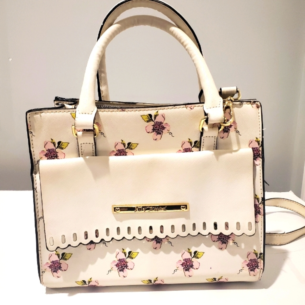 Betsey Johnson Full Bloom White  Floral  Crossbody Satchel Bag